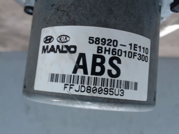 Unité hydraulique abs Kia RIO II A trois volumes (JB) 1.4 16v (2005-2011)