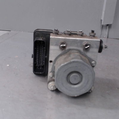 Unité hydraulique abs Mercedes-benz CLA Coupé (C117) Cla 220 cdi - d (117.303) (2013-2019)