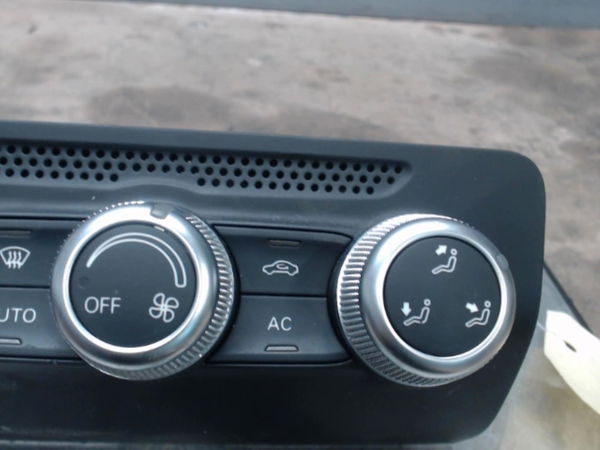 Commande de chauffage Audi A1 (8X1, 8XK) 1.4 tfsi (2011-2015) 3 portes