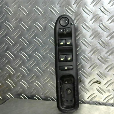 Commande lève-glace porte avant gauche Peugeot 407 (6D_) 2.0 hdi 135 (6drhrh, 6drhre, 6drhrg, 6drhrj) (2004-2010) 4 portes