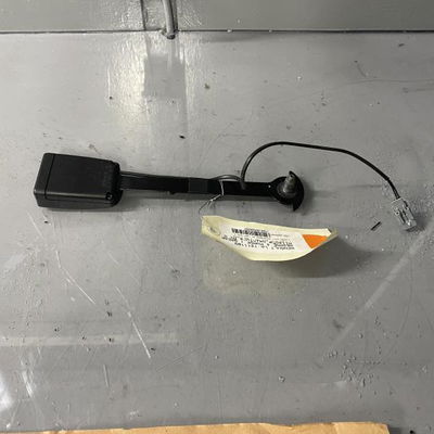 Ancrage ceinture avant gauche Renault MEGANE IV Estate (K9A-M-N_) 1.5 dci 110 (2016)