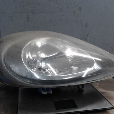 Phare antibrouillard avant gauche Opel VIVARO A Camion plate-forme-Châssis (X83) 1.9 di (2001-2014)