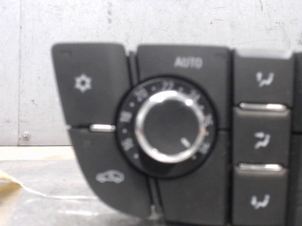 Commande de chauffage Opel MERIVA B Monospace (S10) 1.4 (75) (2010-2017)