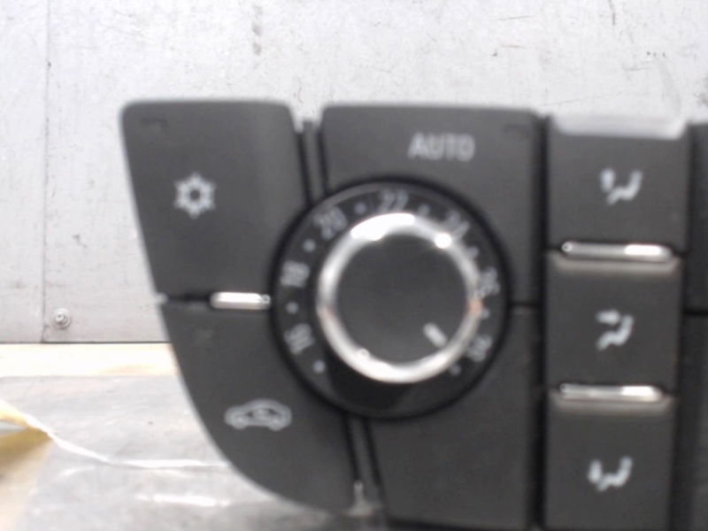 Commande de chauffage Opel MERIVA B Monospace (S10) 1.4 (75) (2010-2017)