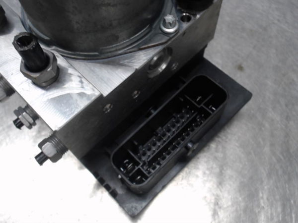 Unité hydraulique abs Ds DS 4 - DS 4 CROSSBACK (NX_) 2.0 bluehdi 180 (2015-2018)