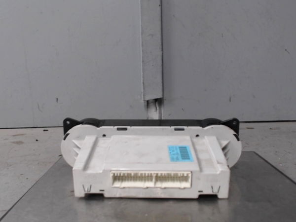 Commande de chauffage Kia CEE'D 3-5 portes (ED) 1.6 crdi 115 (2006-2012)
