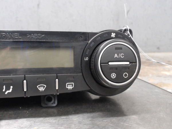 Commande de chauffage Kia CEE'D 3-5 portes (ED) 1.6 crdi 115 (2006-2012)