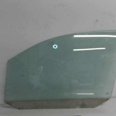 Glace porte av g Skoda OCTAVIA I Combi (1U5) 1.6 (1998-2007)