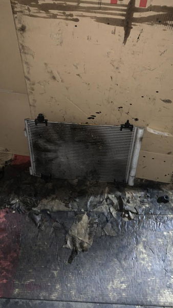 Condenseur clim PEUGEOT 3008 1