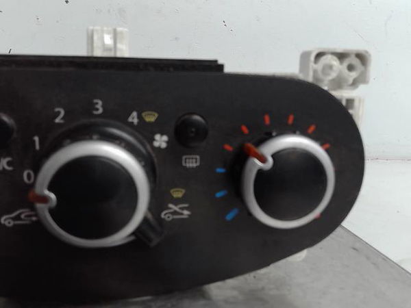 Commande de chauffage Renault TWINGO III (BCM_, BCA_) 0.9 tce 95 (2019)