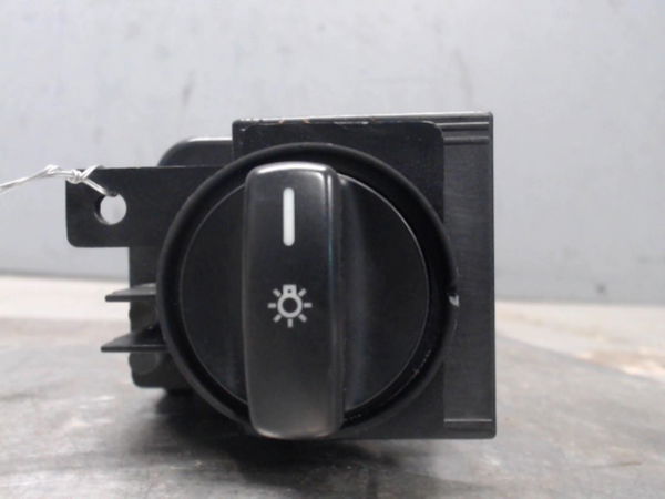 Interrupteur commande de phares Mercedes-benz CLASSE A (W169) A 180 cdi (169.007, 169.307) (2004-2012) 5 portes
