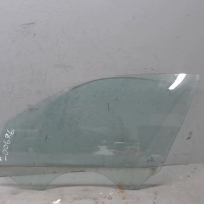 Glace porte av g Bmw 1 (F21) 114 d (2012)