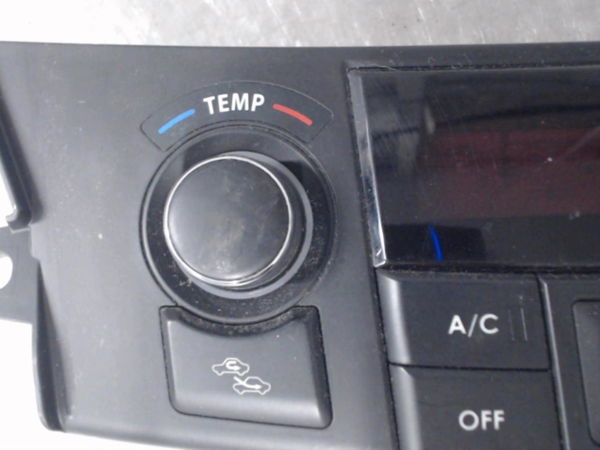 Commande de chauffage SUZUKI SWIFT 4