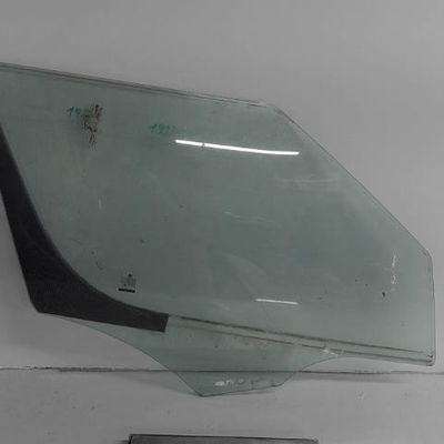 Glace porte av d Skoda ROOMSTER (5J7) 1.9 tdi (2006-2010) 5 portes