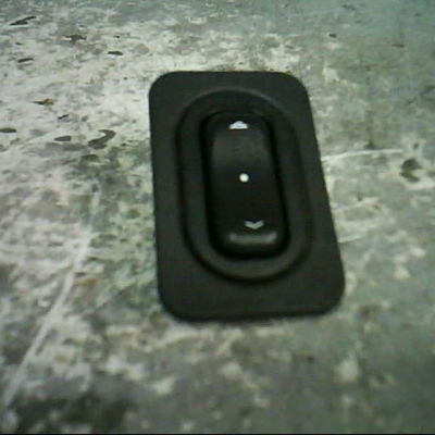 Commande lève-glace porte avant droite Opel MERIVA A Monospace (X03) 1.3 cdti (e75) (2003-2010)