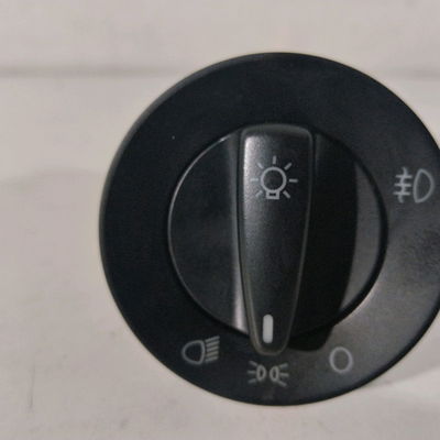 Interrupteur commande de phares Skoda ROOMSTER (5J7) 1.4 tdi (2006-2010)