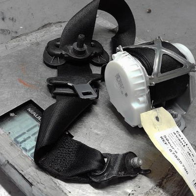 Ceinture avant droite Bmw 1 (F20) 116 d (2012-2015)