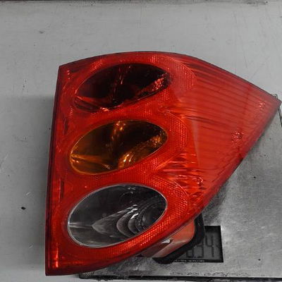 Feu arrière droit Peugeot 1007 (KM_) 1.4 hdi (2005)