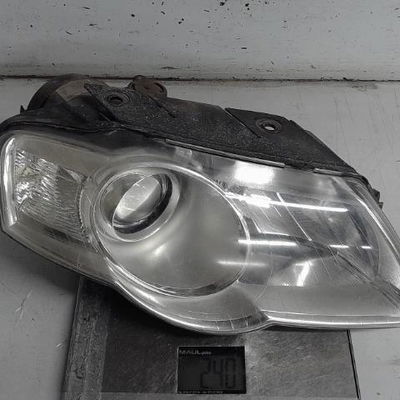 Phare antibrouillard avant gauche Volkswagen PASSAT B6 (3C2) 1.9 tdi (2005-2010) 4 portes