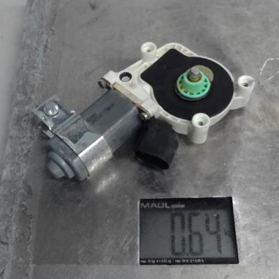 Moteur essuie-glace av droit Bmw 5 (E60) 520 i (2003-2010)