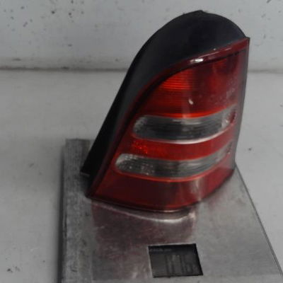 Feu arrière droit Mercedes-benz CLASSE A (W168) A 170 cdi (168.009, 168.109) (2001-2004)