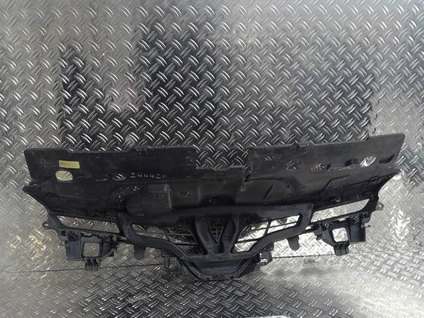 Calandre Renault CLIO IV (BH_) 1.5 dci 90 (2012) 5 portes