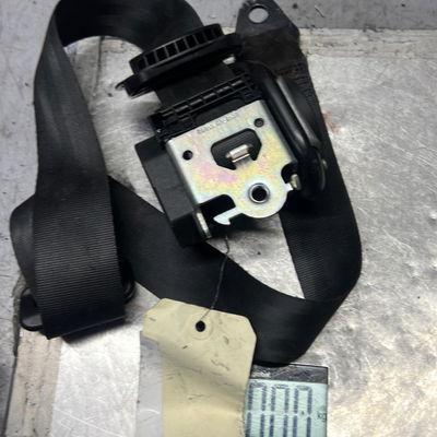 Ceinture avant droite Peugeot 607 (9D, 9U) 2.7 hdi 24v (2004-2011)