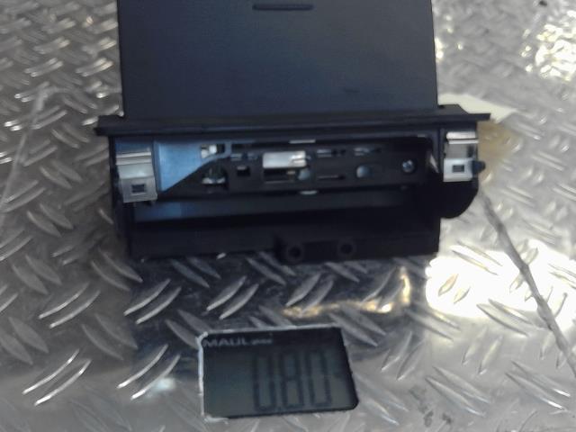 Autoradio Audi A1 Sportback (8XA, 8XF) 1.4 tfsi (2011-2015)