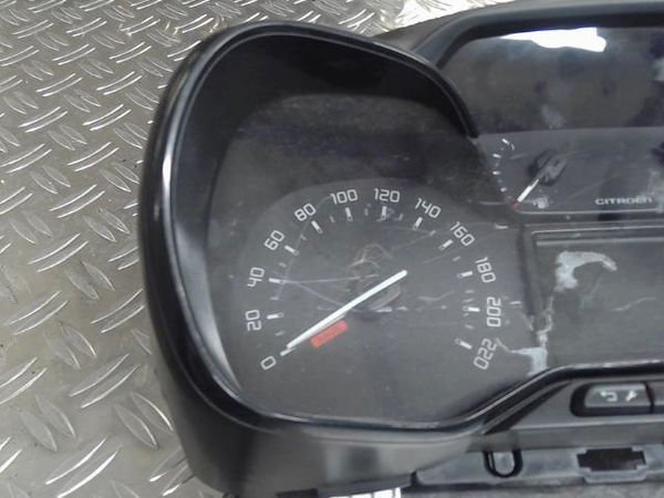 Compteur Citroën C3 III (SX) 1.2 thp 110 (2016)