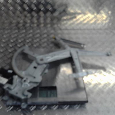 Moteur essuie-glace av droit Opel MERIVA A Monospace (X03) 1.4 16v twinport (e75) (2004-2010)