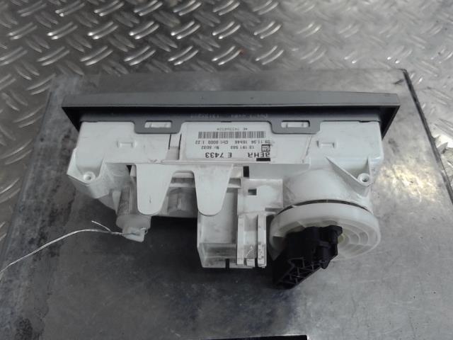 Commande de chauffage Opel MERIVA A Monospace (X03) 1.4 16v twinport (e75) (2004-2010)