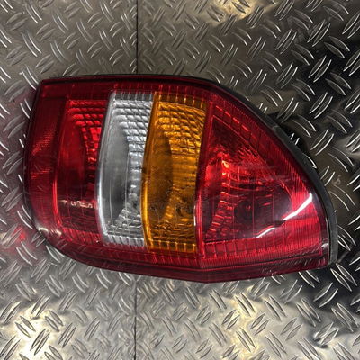 Feu arrière droit Opel ZAFIRA A Monospace (T98) 2.0 dti 16v (f75) (2000-2005) 5 portes
