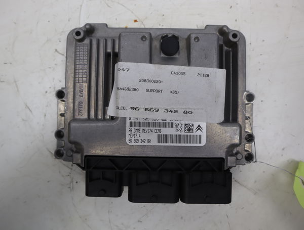 Calculateur moteur Citroën C4 I (LC_) 1.6 vti 120 (2008-2011)