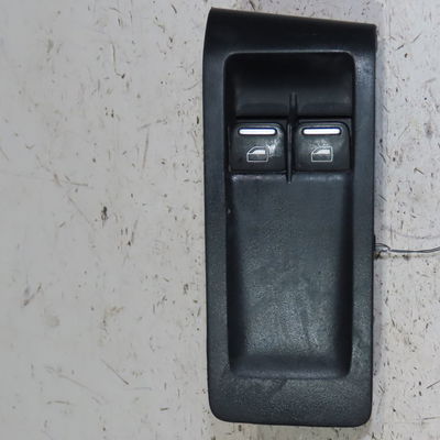 Commande lève-glace porte avant gauche Volkswagen BEETLE (5C1, 5C2) 1.6 tdi (2011-2016)