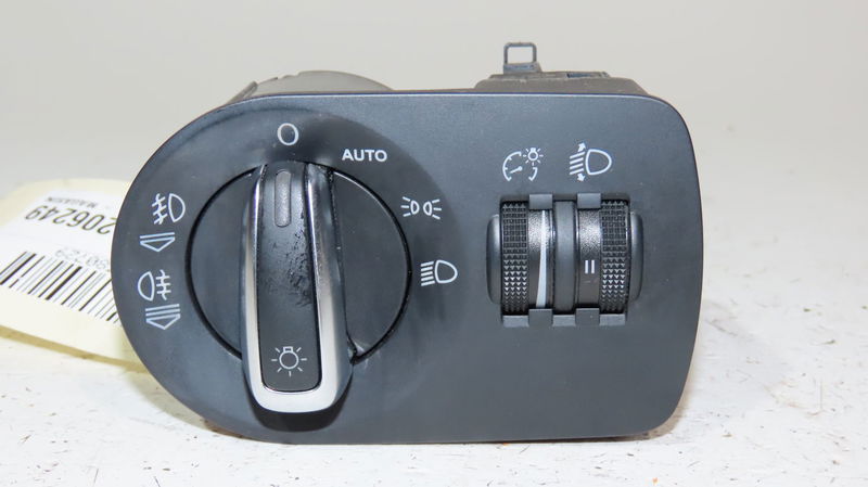 Interrupteur commande de phares Audi A3 Sportback (8PA) 2.0 tdi 16v (2004-2013) 5 portes