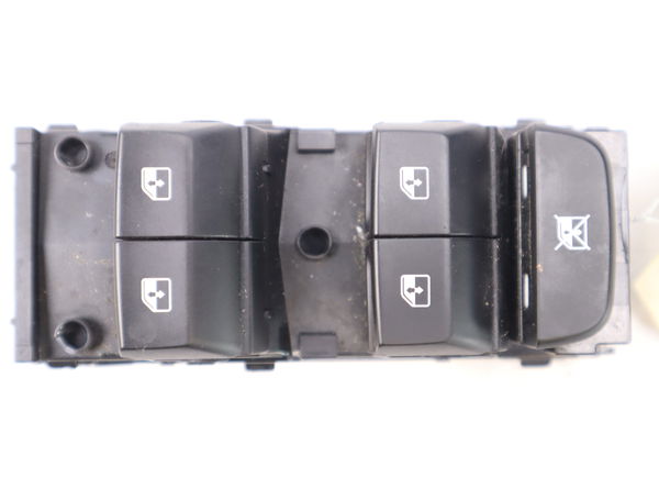 Commande lève-glace porte avant gauche Kia CEED (CD) 1.5 t-gdi (2021)