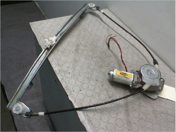 Mecanisme  moteur lève-glace avant droit Renault SCÉNIC I Monospace (JA0-1_, FA0_) 1.6 (ja00, ja16, ja15, ja19, ja1v, ja2b, ja2c, ja0b,... (1999-2003) 5 portes