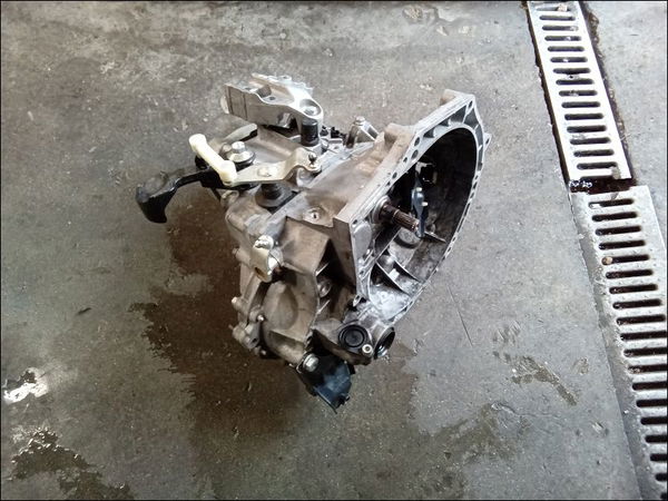 Boîte à vitesse mecanique Peugeot 207-207 (WA_, WC_) 1.4 hdi (2006-2015) 5 portes