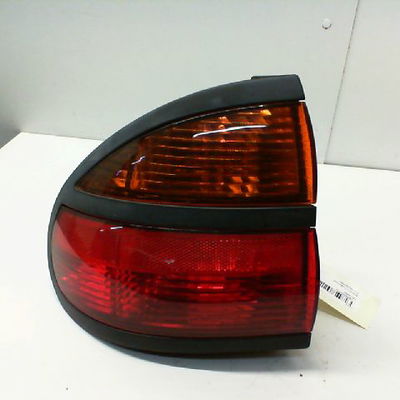 Feu arrière gauche RENAULT LAGUNA I Phase 2 04-1998--11-2000 1.8 16v
