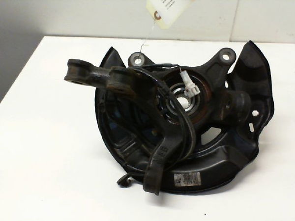 Moyeu avg TOYOTA YARIS III Phase 2 06-2014