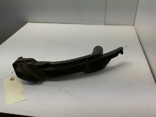 Support phare g VOLKSWAGEN GOLF V Phase 1 11-2003--10-2008 1.9 TDI 105ch