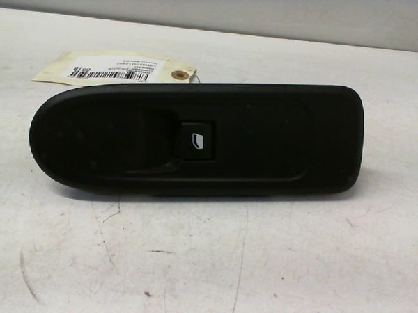 Commande lève-glace porte avant droite CITROEN C3 II Phase 2 03-2013--12-2016 1.2i 82ch
