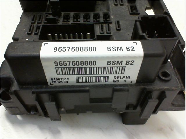 Boite a fusibles PEUGEOT 206  Phase 1 03-2009--05-2013 1.4 HDI 70ch