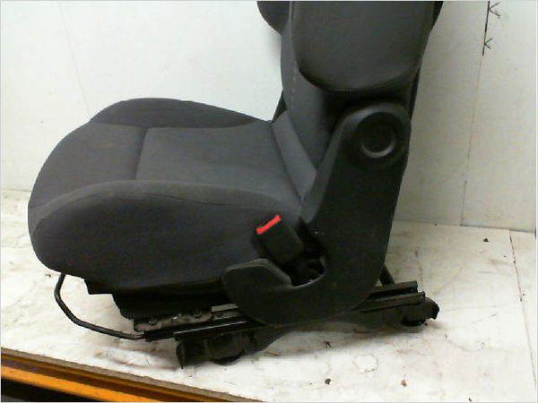 Siège avant droit CITROEN BERLINGO II Phase 2 02-2012--09-2015 1.6 HDi 75ch