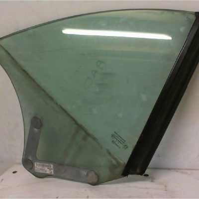 Glace aile ar d PEUGEOT 207 CC Phase 1 03-2007 1.6 HDI 112ch