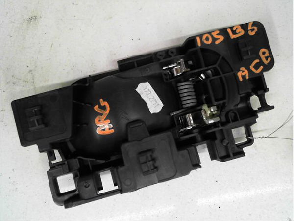 Poignee int porte arg Citroën C4 CACTUS 1.5 bluehdi 120 (2018)