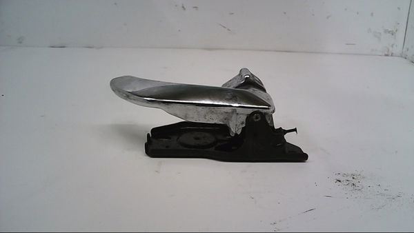 Poignee int porte avd HYUNDAI TERRACAN phase 1 05-2005--12-2007 2.9 CRDI 163ch