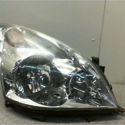 Phare droit Toyota COROLLA Verso (ZER_, ZZE12_, R1_) 1.8 (znr11_) (2004-2009)