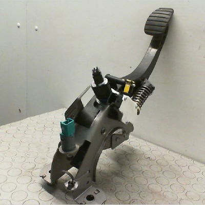 Pedale embrayage Renault GRAND SCÉNIC III (JZ0-1_) 1.6 dci (jz00, jz12) (2011) 5 portes