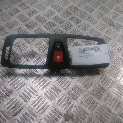Bouton de warning RENAULT MEGANE